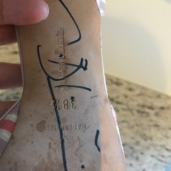 Autographed Manolo Blahnik Heels - Picture 7 of 8